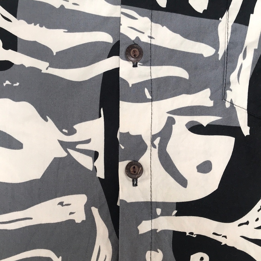 SOLD Rix Collared Shirt - Picture 4 of 4